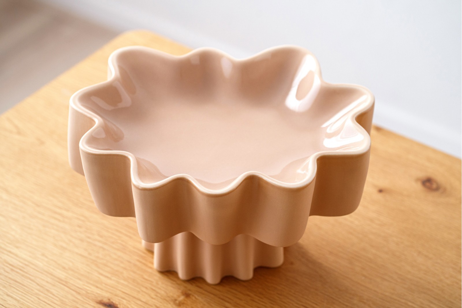 CENTRO MOIRA. CERAMICA. COLOR NUDE