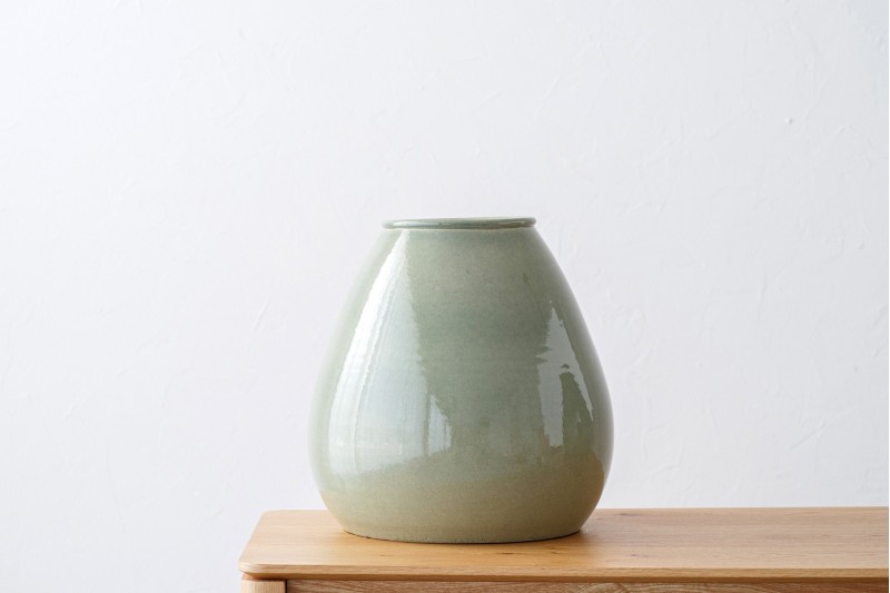 CIAN VASE. CERAMIC. AQUA GREEN. MEDIUM | VP Interiorismo