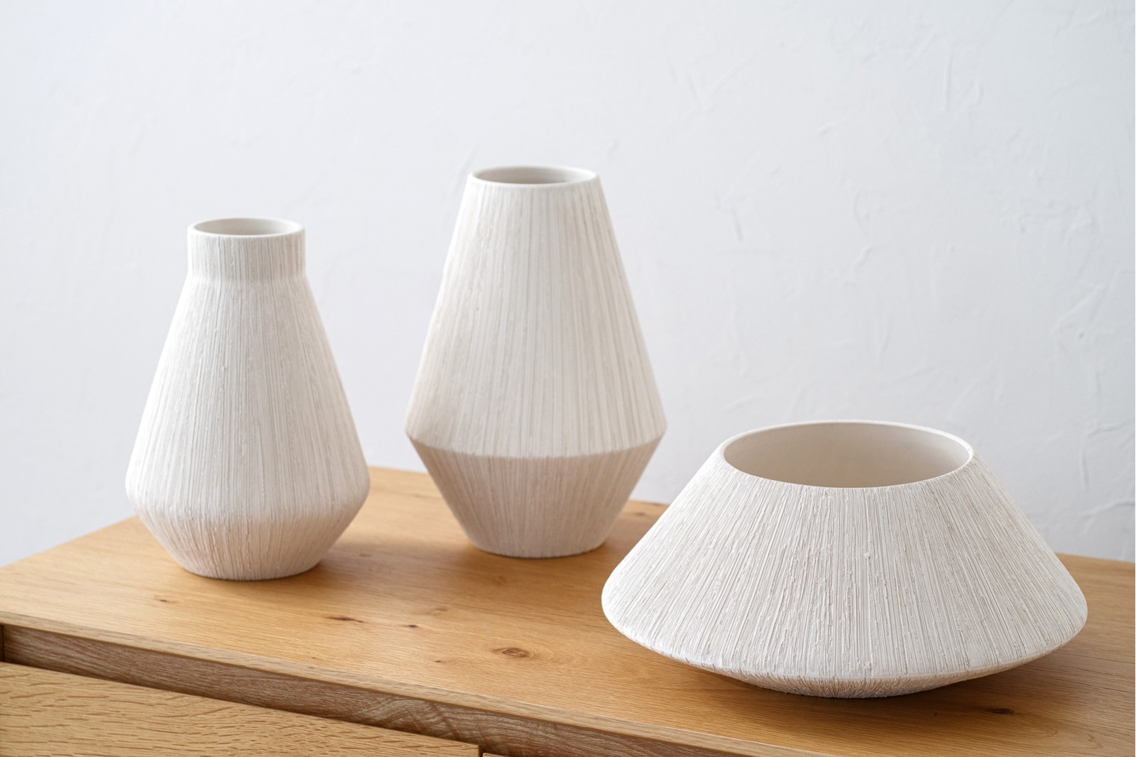 COLECCIÓN EINÉS: JARRONES Y CENTRO EN CERÁMICA