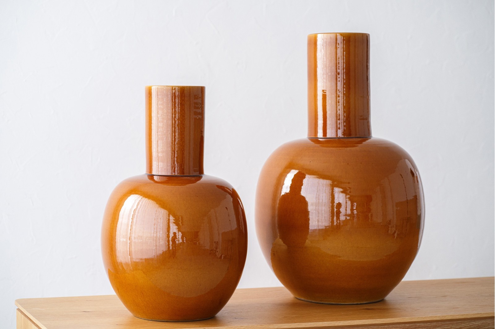 COLECCIÓN NELA: JARRONES CERÁMICA COLOR