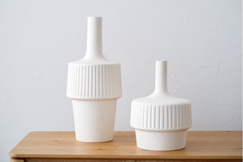 VESTA COLLECTION: WHITE CERAMIC VASES | VP Interiorismo