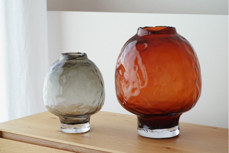 SALETA COLLECTION: AMBER GREY GLASS VASES | VP Interiorismo.