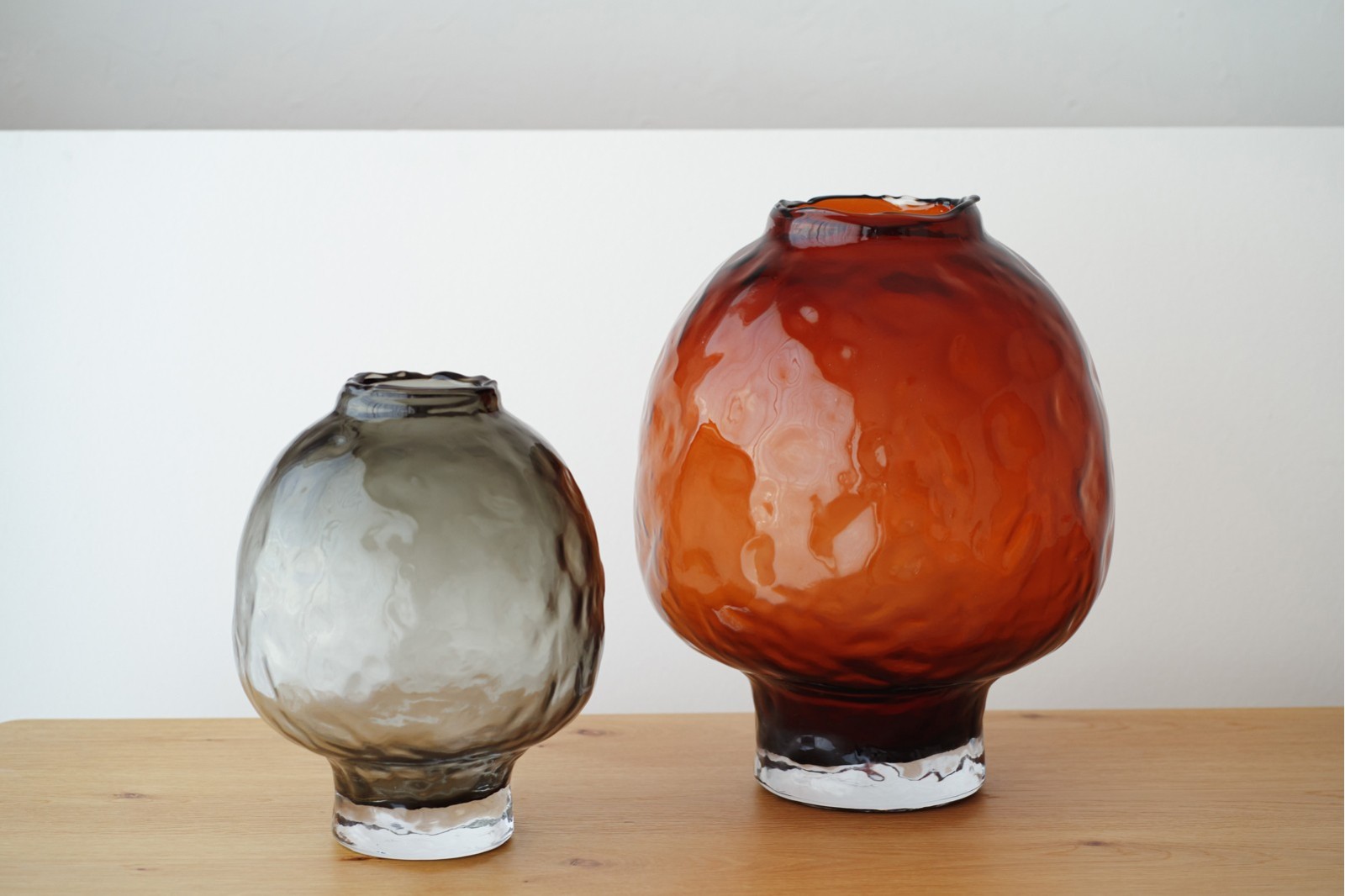 COLECCIÓN SALETA: JARRONES VIDRIO ÁMBAR GRIS