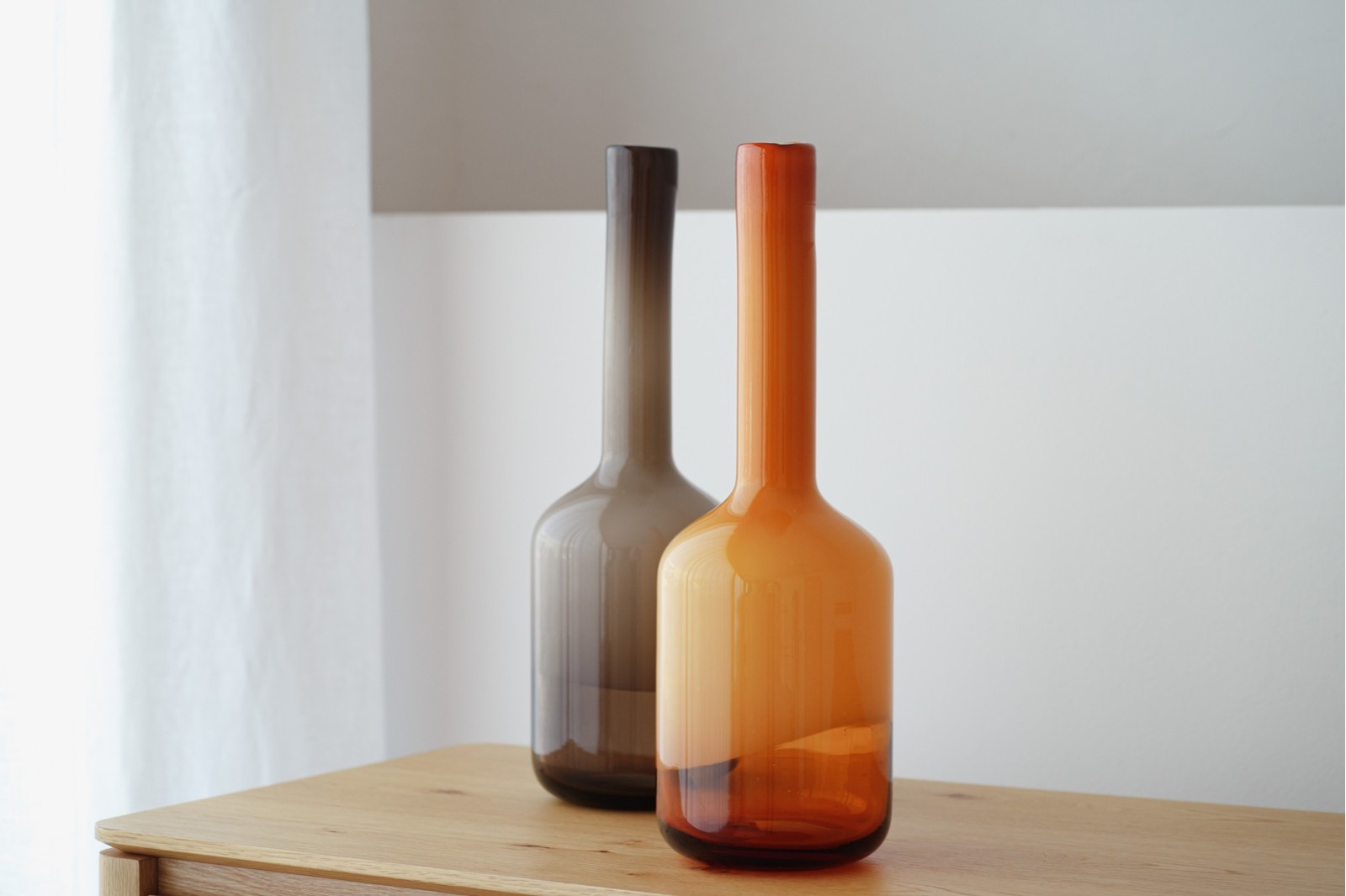 COLECCIÓN XELA: BOTELLAS VIDRIO ÁMBAR GRIS