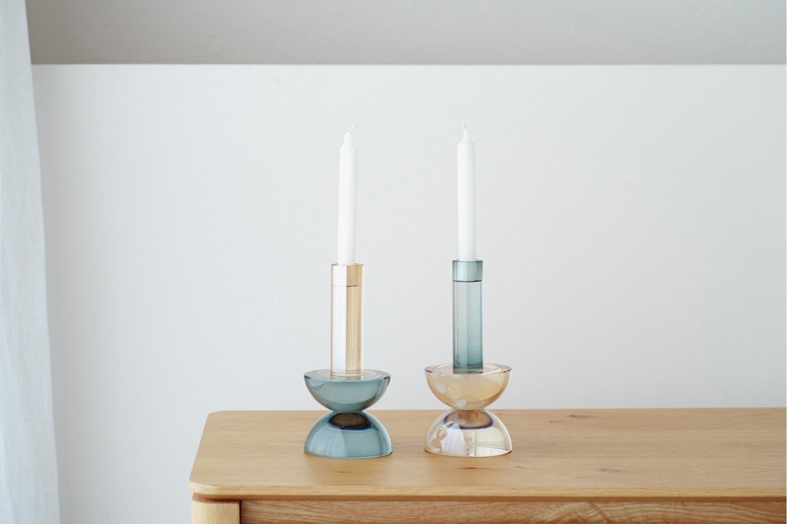 COLECCIÓN CLEO: CANDELABROS CRISTAL AZUL NÁCAR