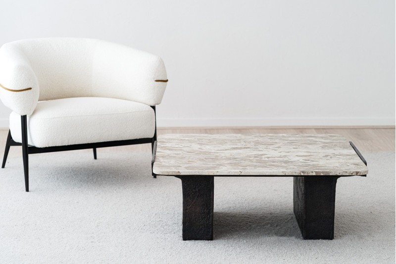 TABLE BASSE CARREE. MARBRE ET METAL | VP Interiorismo