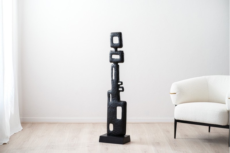 NIM SCULPTURE. METAL. BLACK COLOR. SMALL | VP Interiorismo