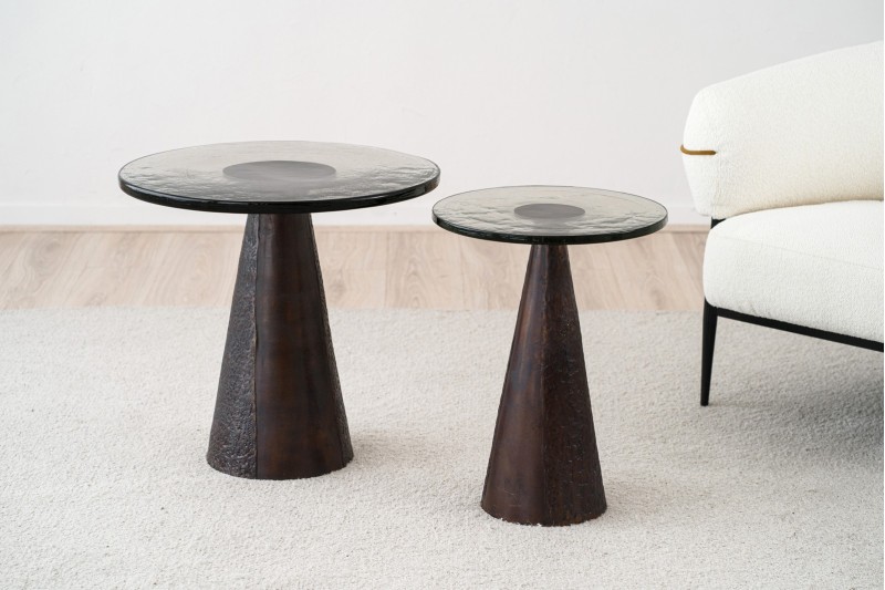 TABLES D'APPOINT KALA : LAITON VIEILLI ET VERRE| VP Interiorismo