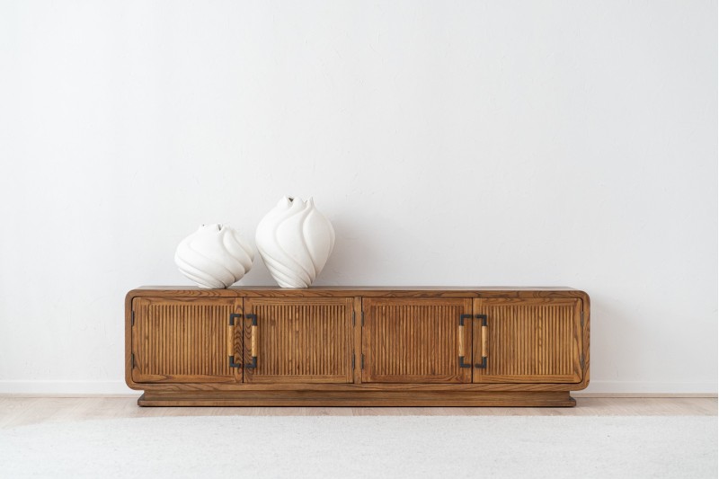 MEUBLE TV HEREA. FRENE COULEUR MIEL | VP Interiorismo