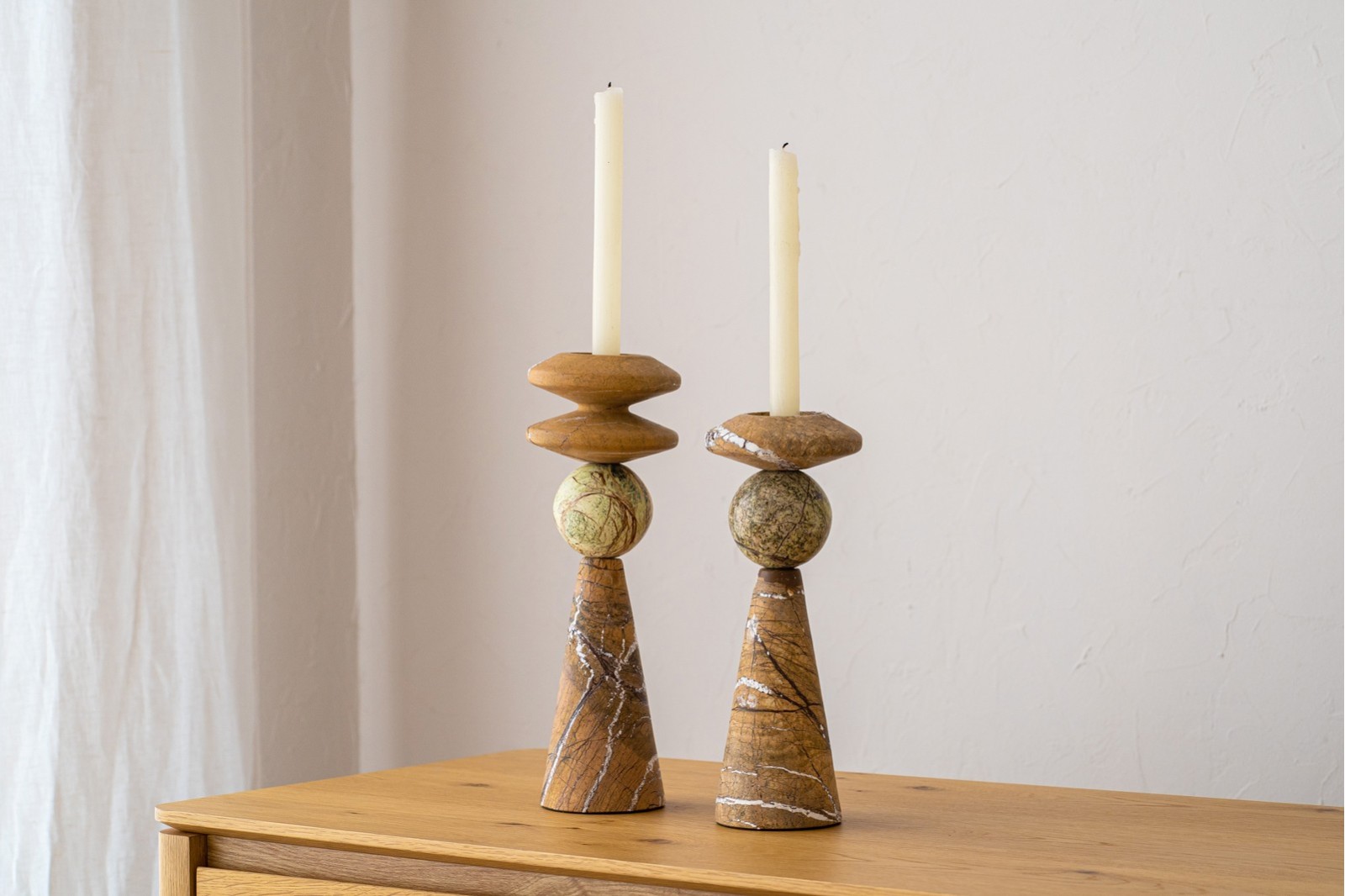 COLECCIÓN CEIBE: CANDELABROS MÁRMOL