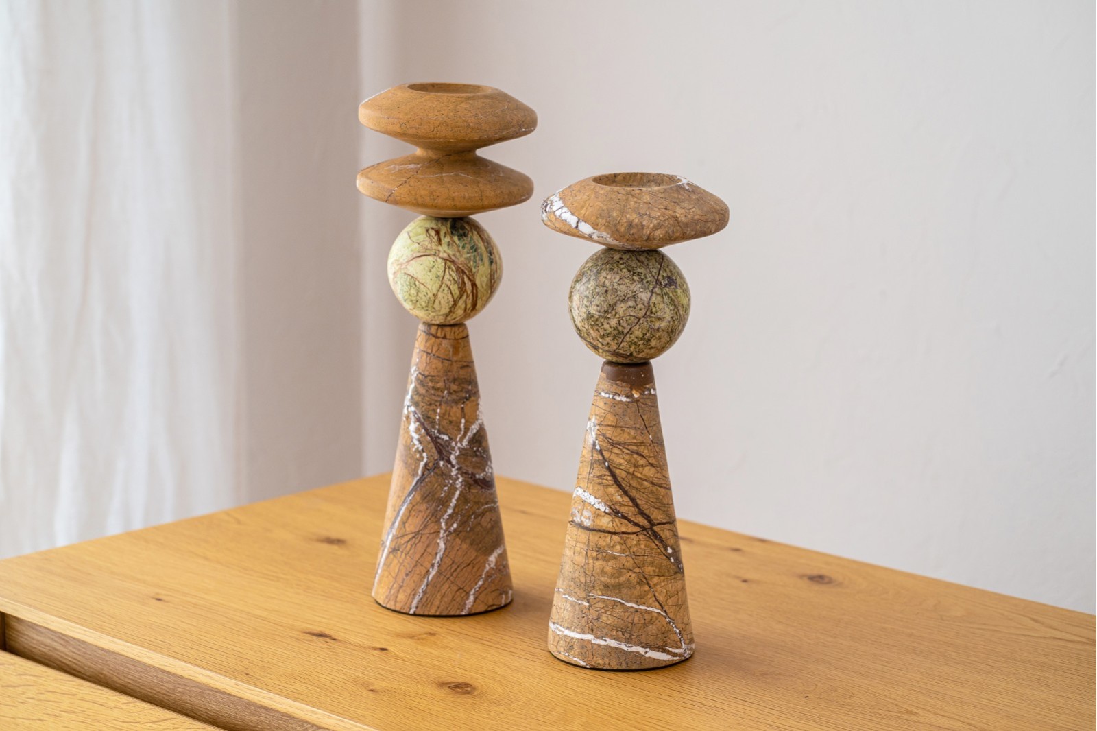 COLECCIÓN CEIBE: CANDELABROS MÁRMOL