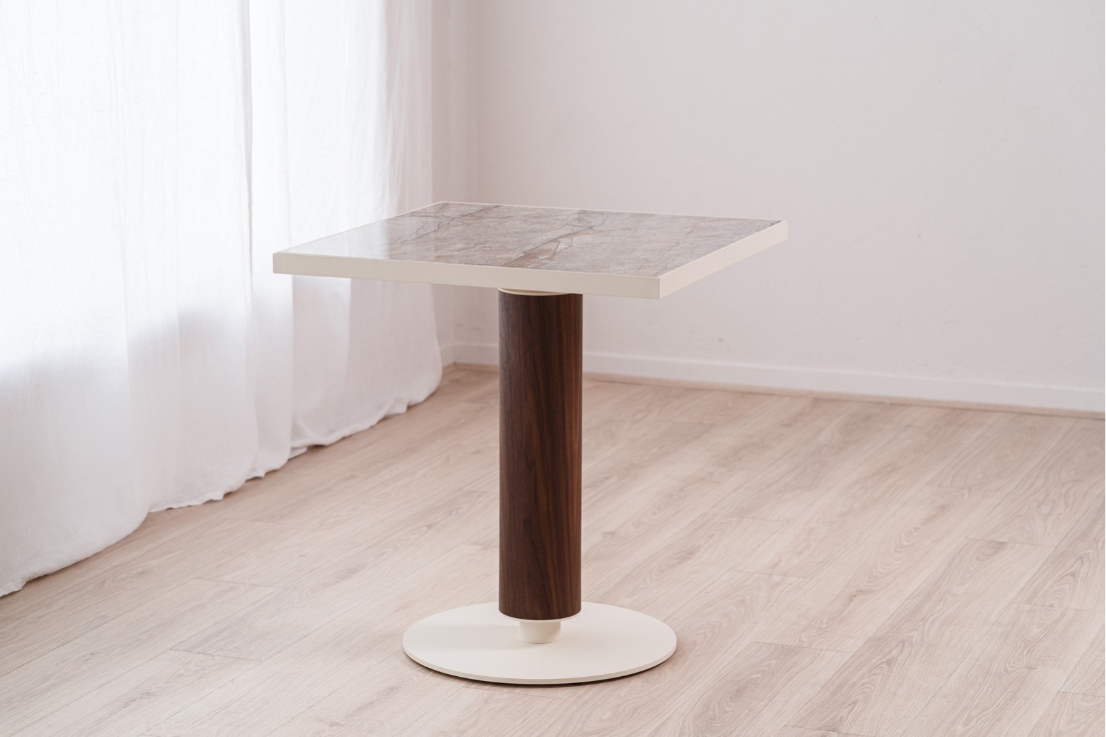 MESA COMEDOR - CAFE CUADRADA. CERAMICO