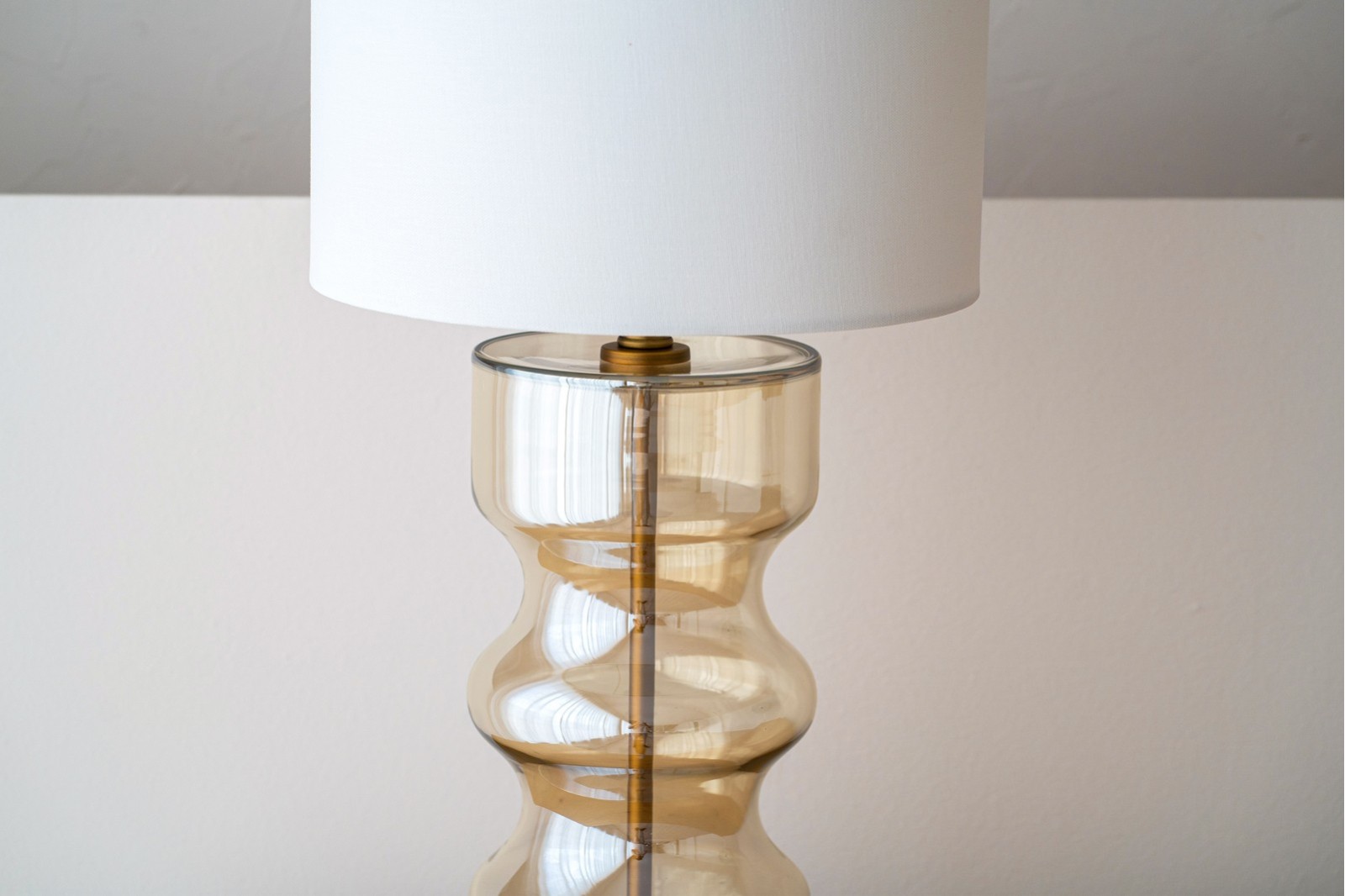 LAMPARA CILLA N1. VIDRIO AMBAR. PANTALLA