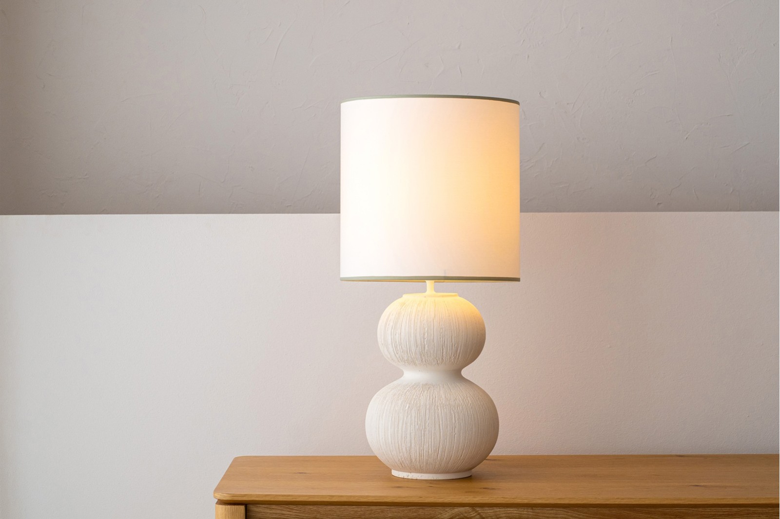 LAMPARA CERAMICA SERA.BLANCO TEXTURA.PEQ