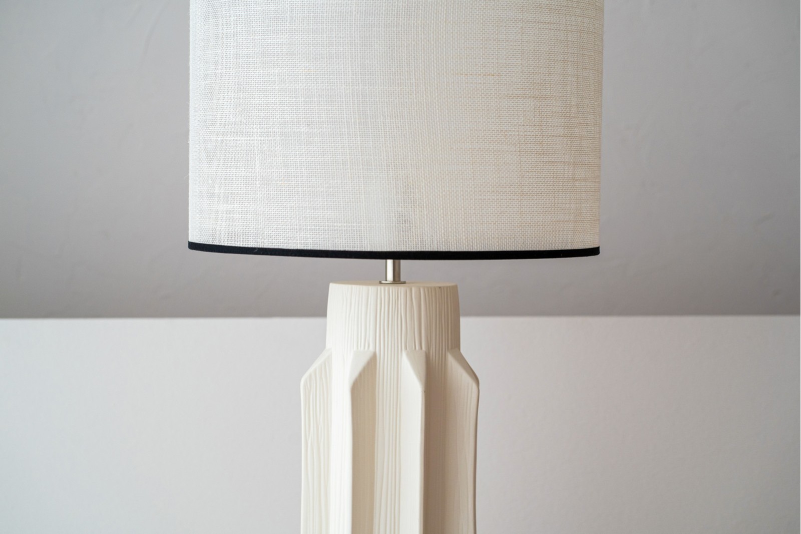 LAMPARA GRECIA ALTA.CERAMICA. BLANCO