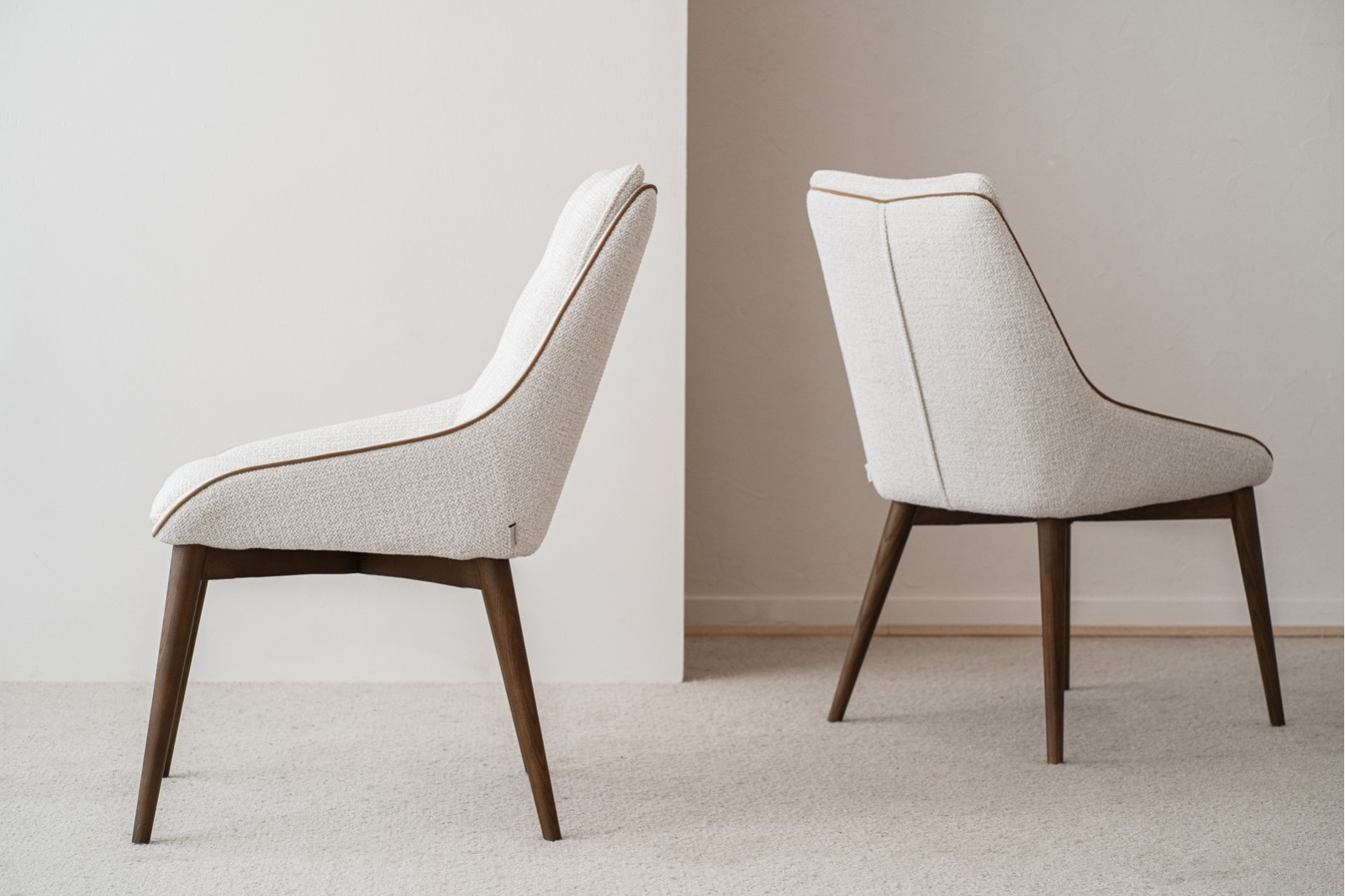 SET 2 SILLAS  MIA. MARFIL. NOGAL