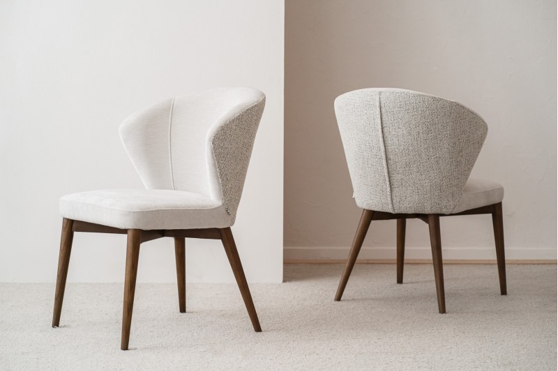 SET DE 2 CHAISES EVA. BEIGE ET GRIS.NOYER | VP Interiorismo