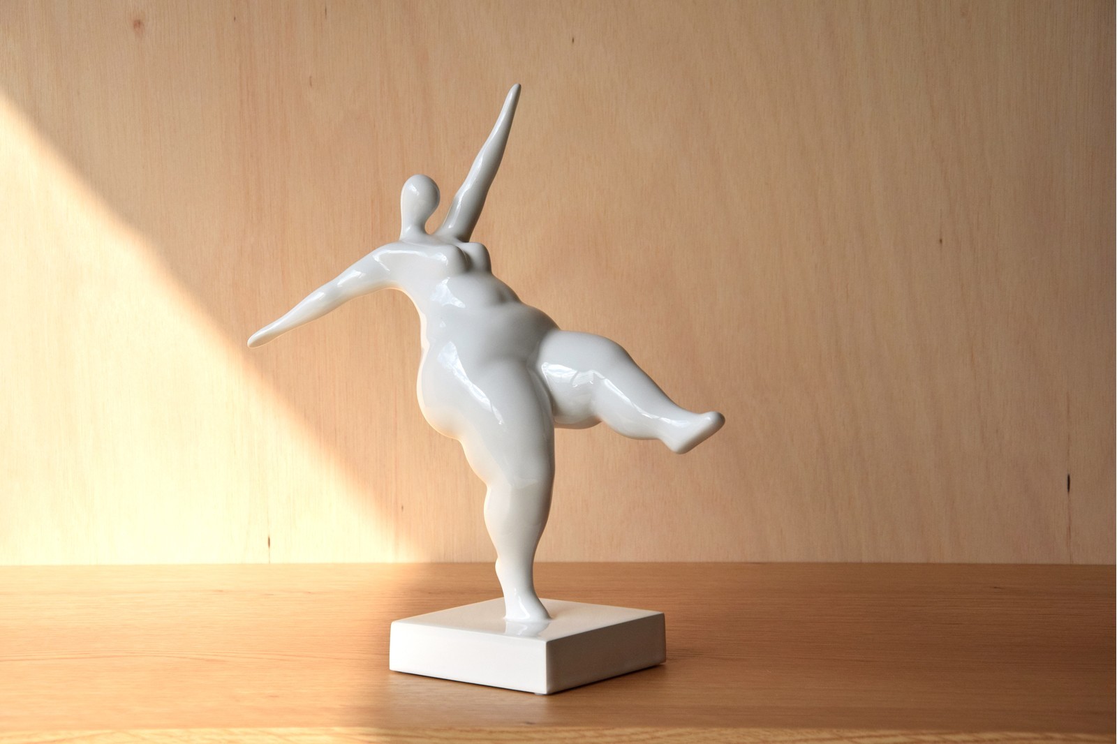 ESCULTURA CERAMICA ATRAS. COL GORDAS