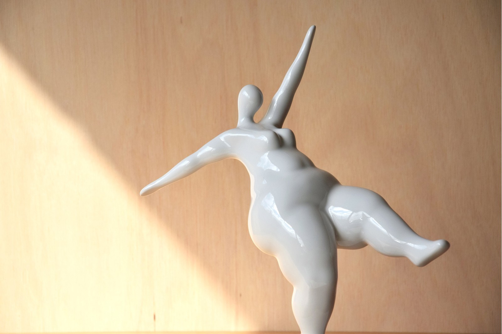 ESCULTURA CERAMICA ATRAS. COL GORDAS