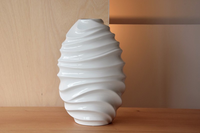 CERAMIC VASE (LARGE). WAVES COLLECTION | VP Interiorismo