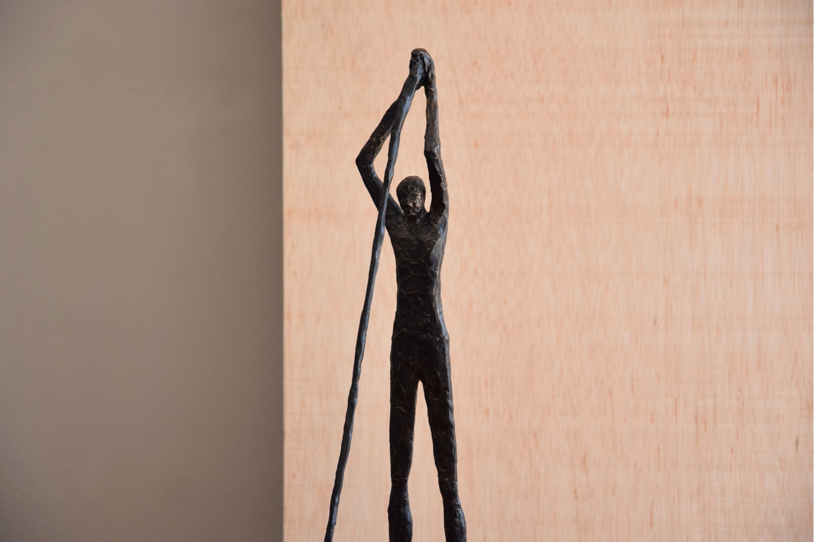 ESCULTURA HOMBRE EN METAL Nº1