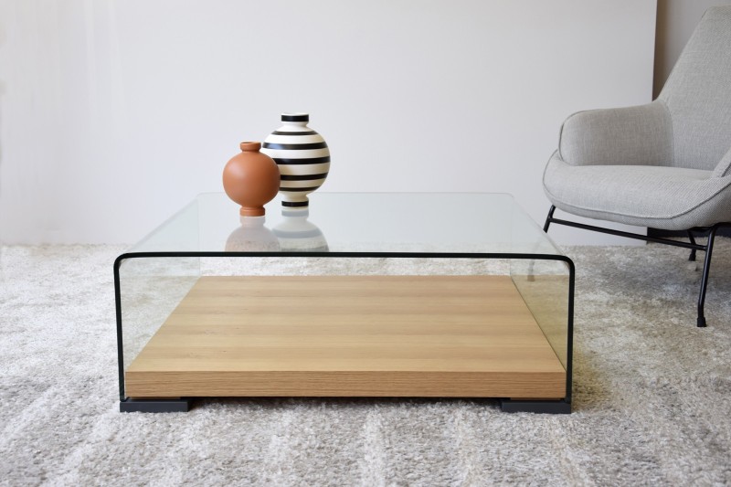 COFFEE TABLE. TEMPERED GLASS AND OAK | VP Interiorismo